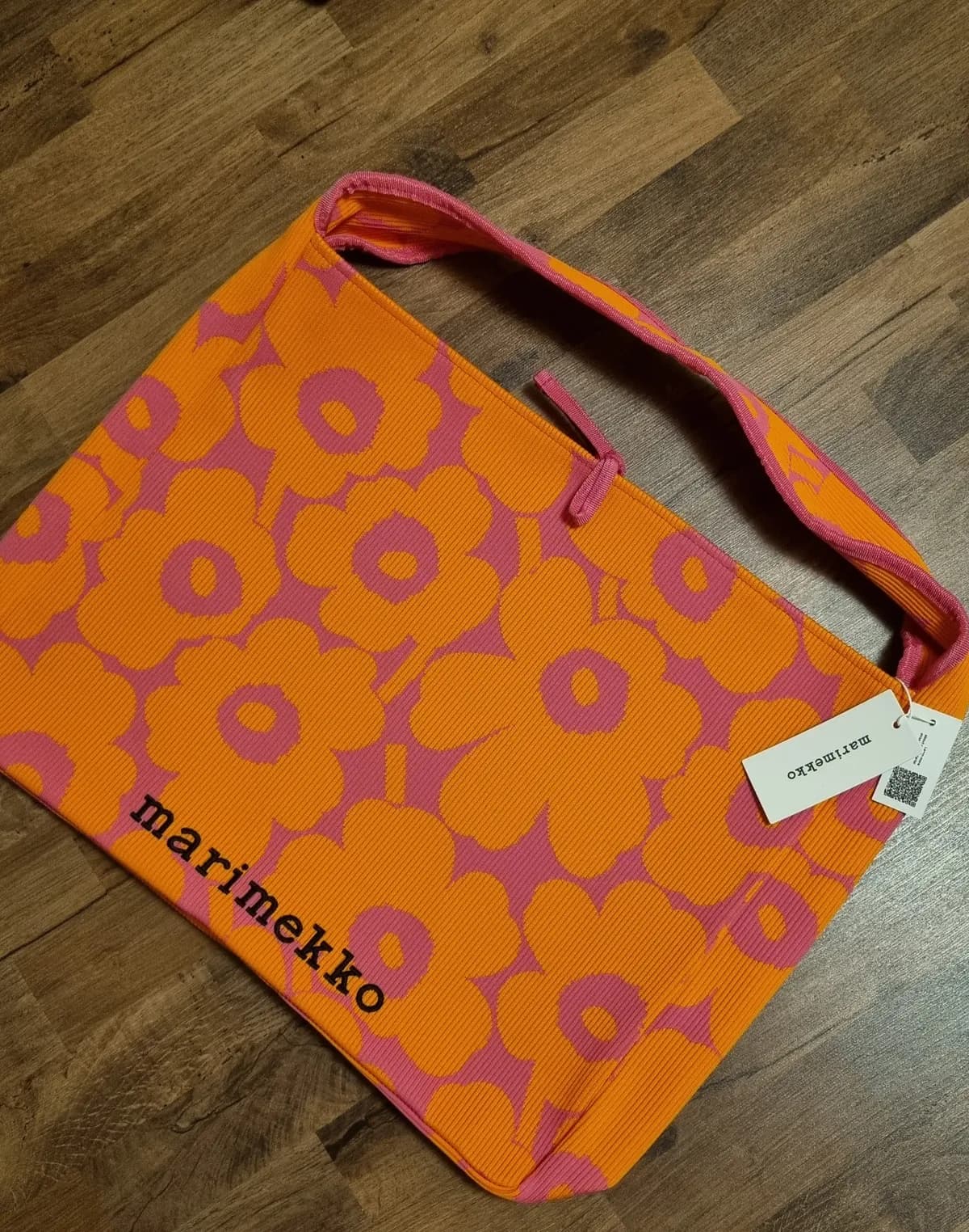 Knitted Bag Large Unikko | Marimekko Pre-loved Knitted Bag Large Unikko | Marimekko Pre-loved